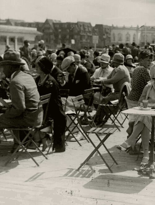 Vintage Original Photograph Beach, Coffee and Fashion 1920' image 2