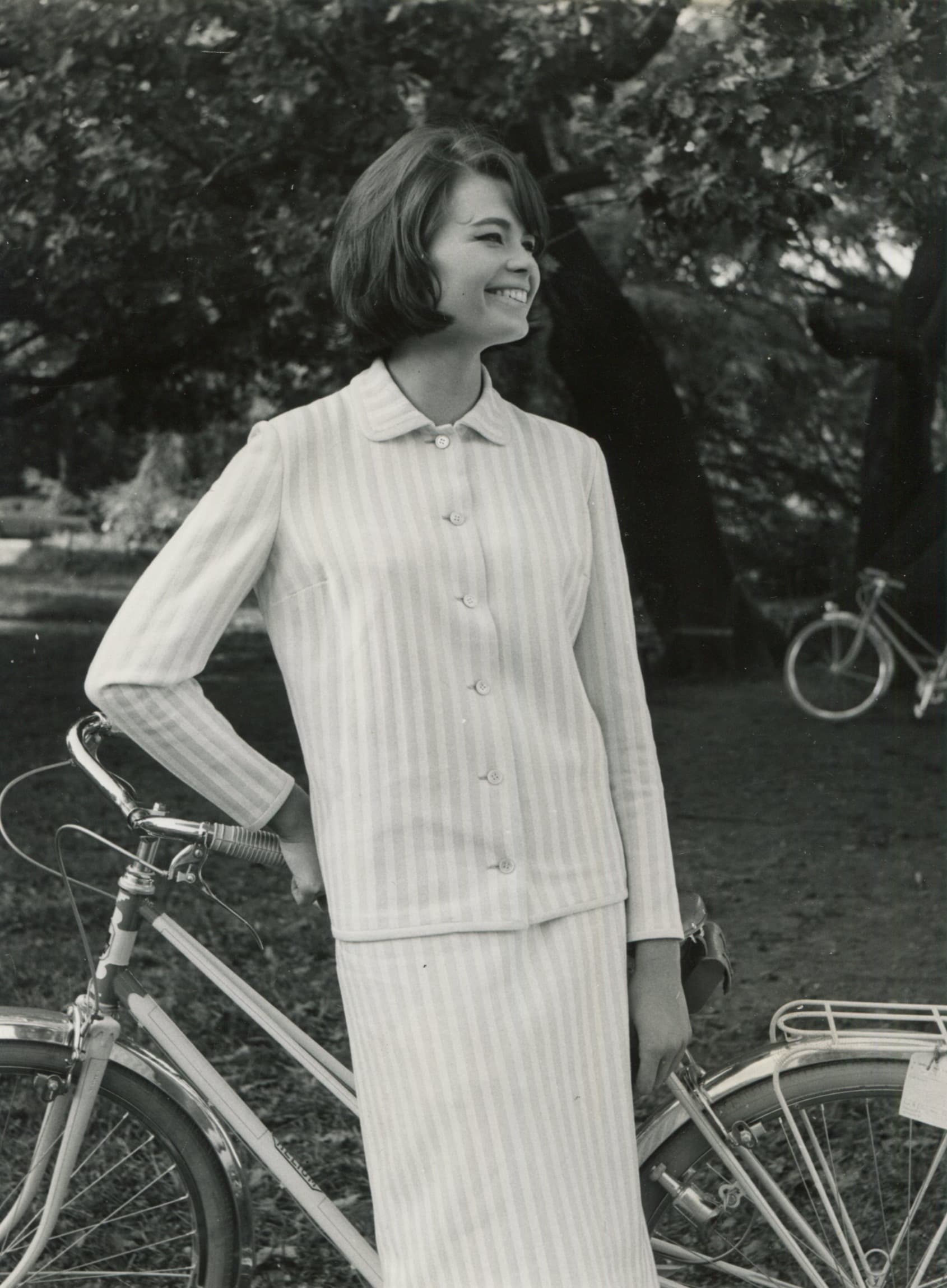 Saint-Joseph Fashion Design 1960' image 1
