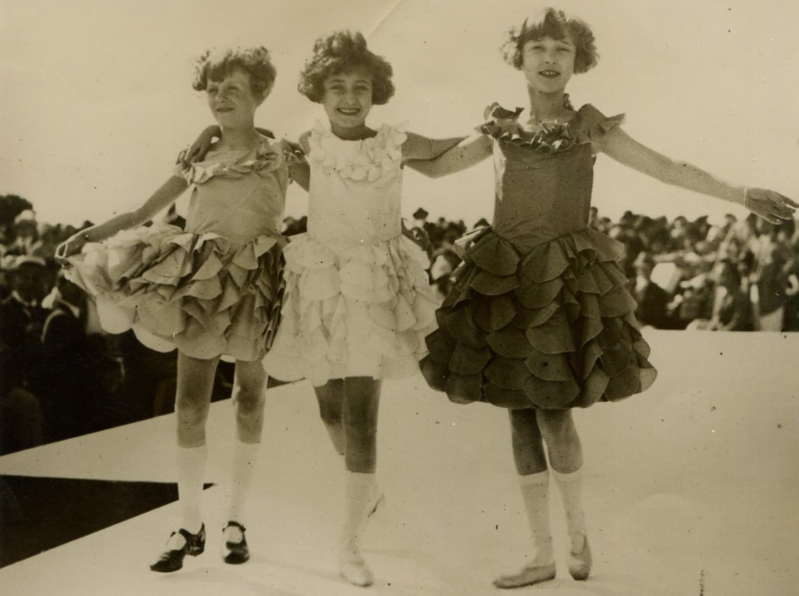 Best Friends 1920' Photograph image 1