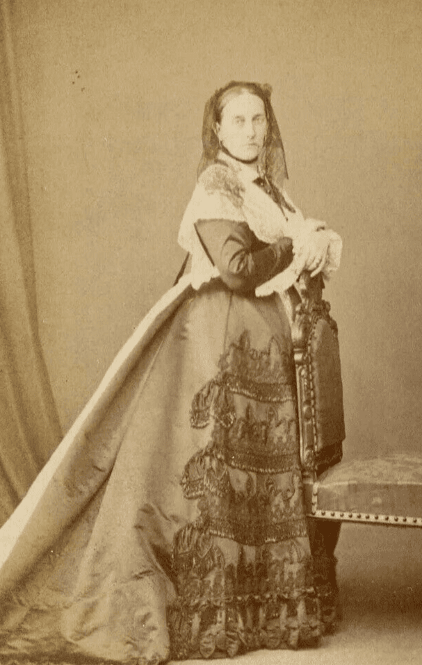 CDV Photographs Grande Duchesse Marie de Russie Portrait image 1