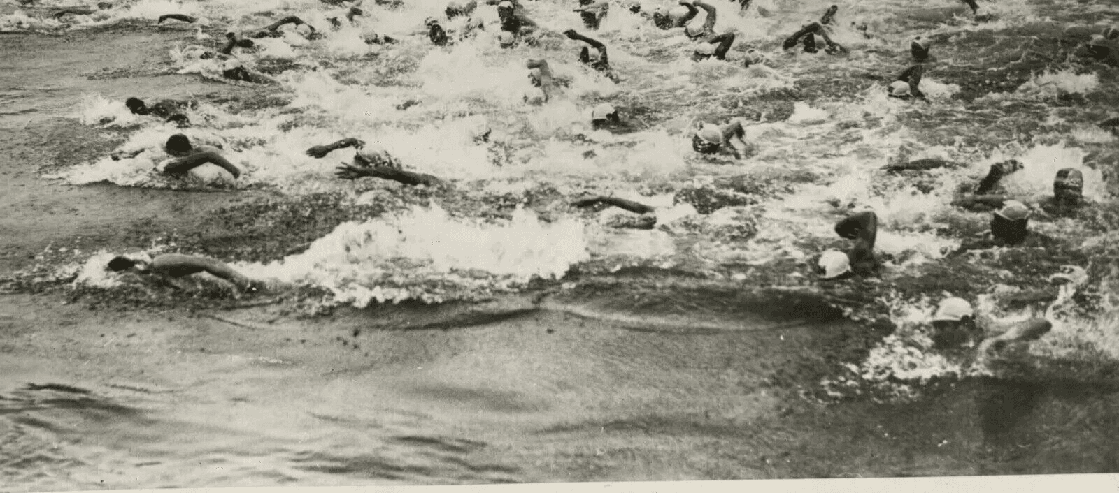 Vintage Photograph Swimming across Paris, 360 swimmers c. 1950 image 7