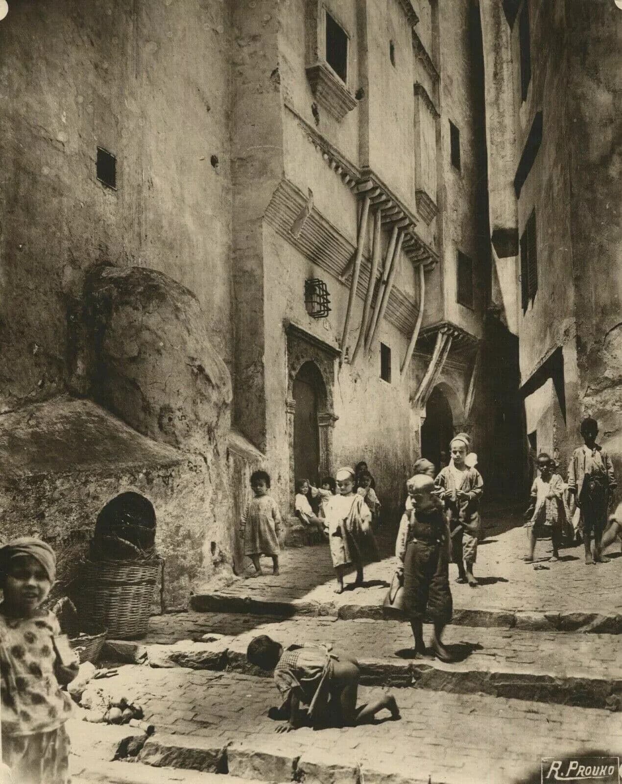 Vintage Photographs R.PROUHO - Kids in the Street , Algeria c. 1910 image 5