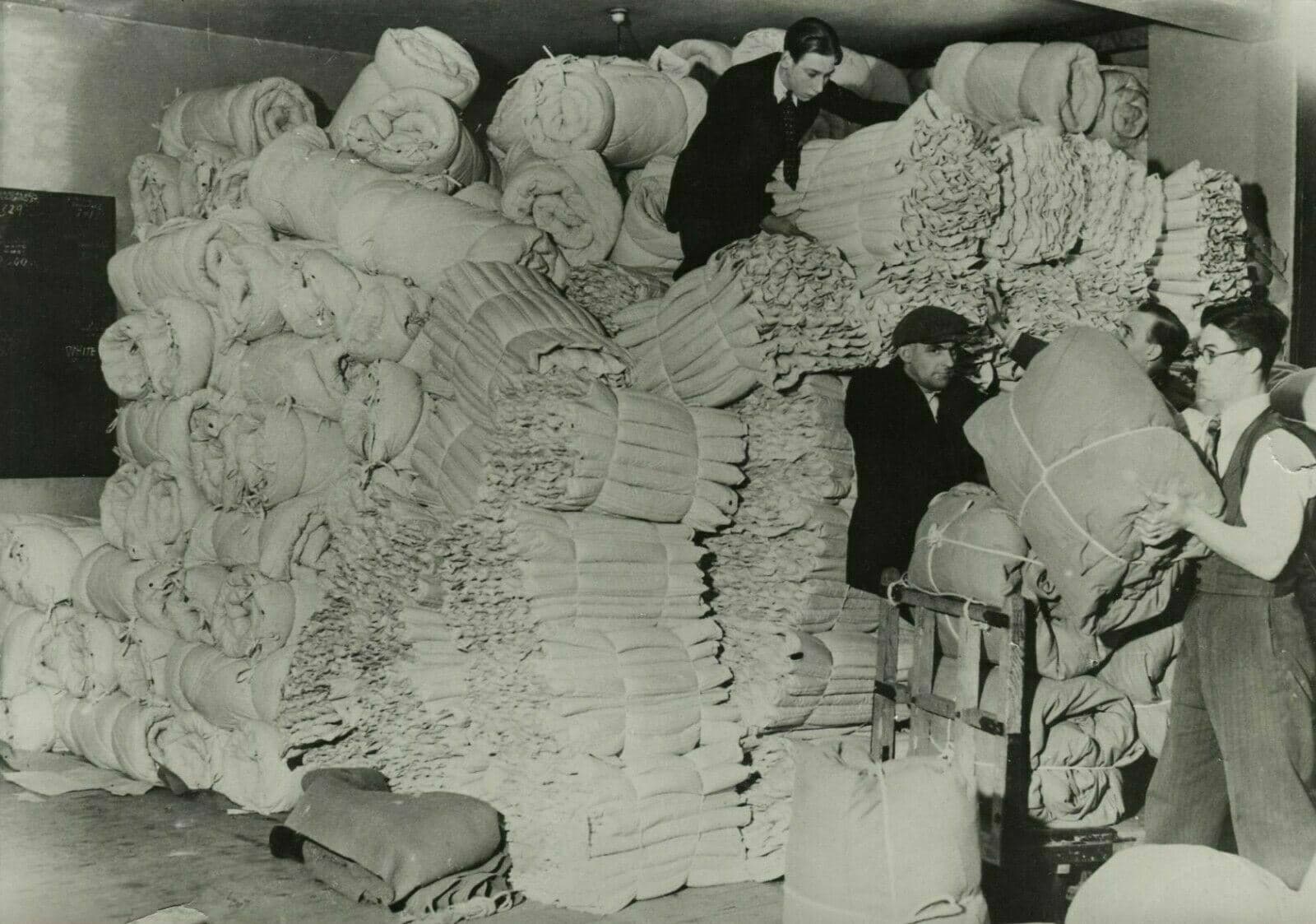 Photo FRANCE PRESSE- British Norwegian Expeditionary Force Equipment 09.10.1939 image 1