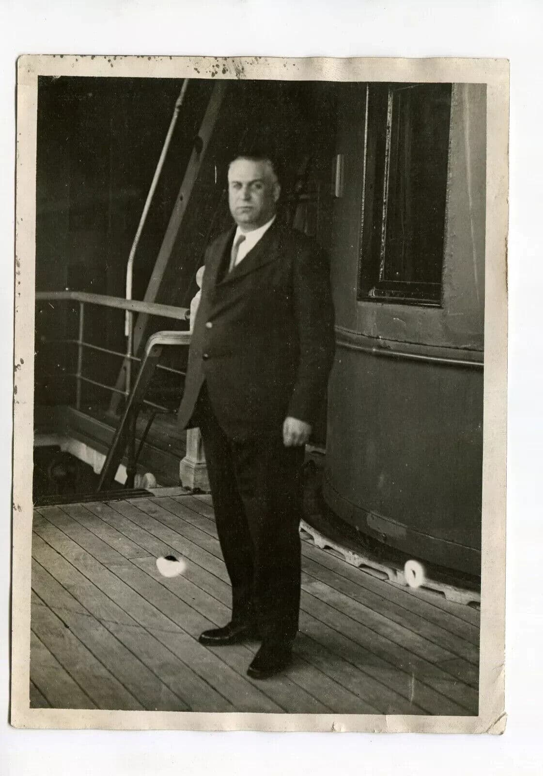 Vintage Photography Press Portrait Aviator Navarro image 4