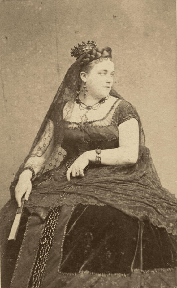 CDV Vintage Photographs Lege & Bergeron Marie Constance Sasse Opera image 1