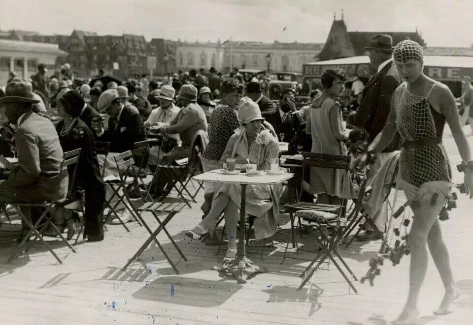 Vintage Original Photograph Beach, Coffee and Fashion 1920' image 1