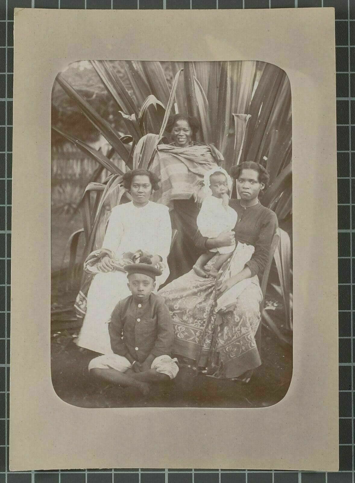 Photographs Malagasy Family, Madagascar c. 1900 image 2