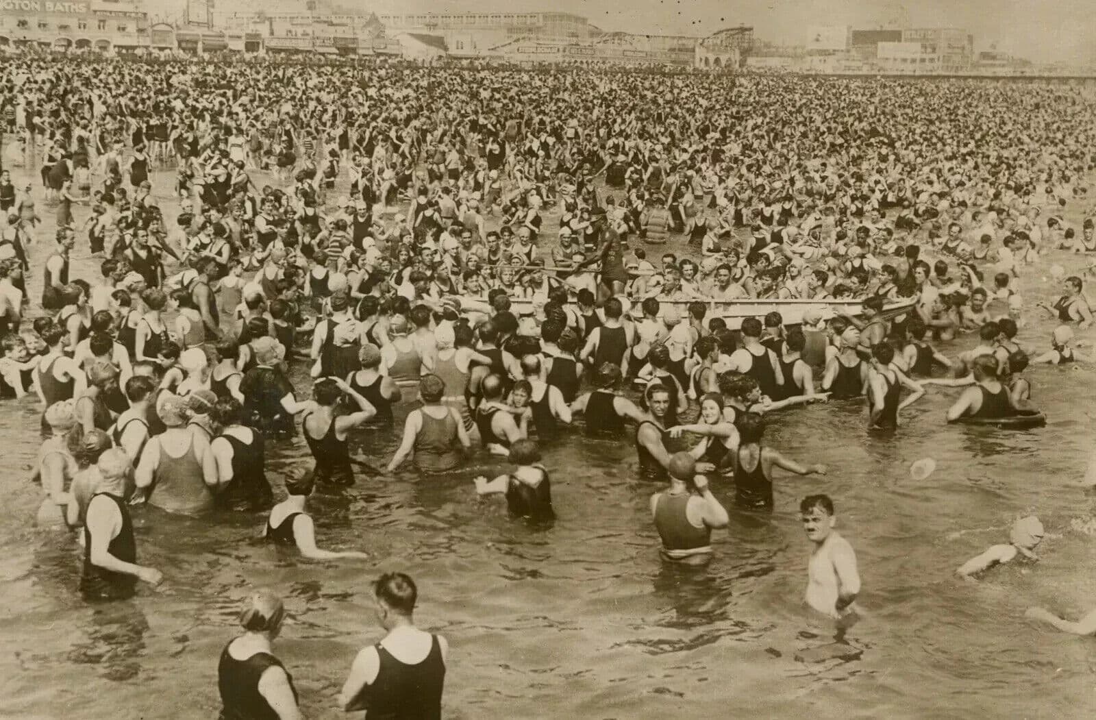 Vintage Photography Original Crowd at Sea 1920' image 7