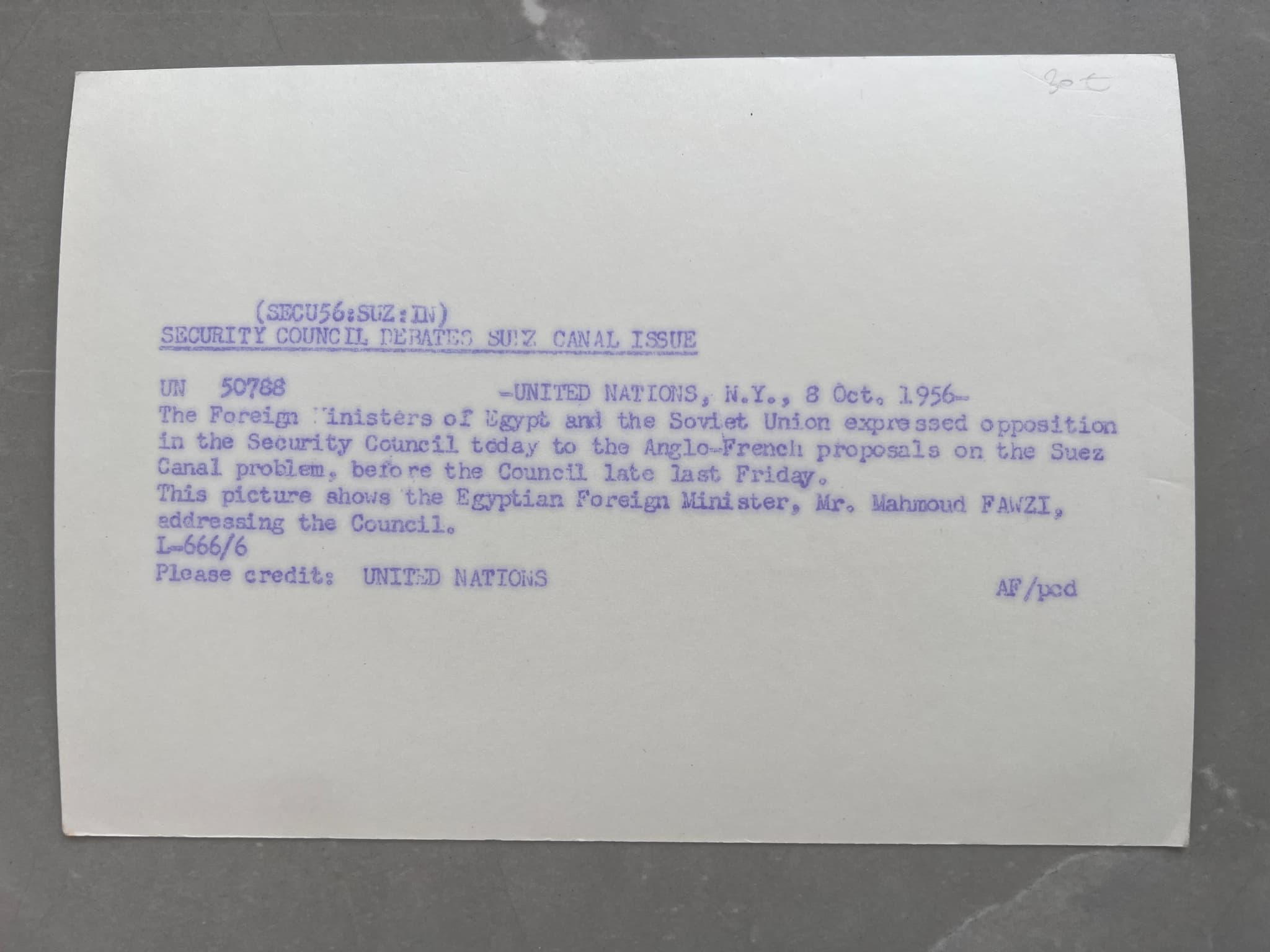 Press Photo Security Council Dearates Suez Canal Issue image 2