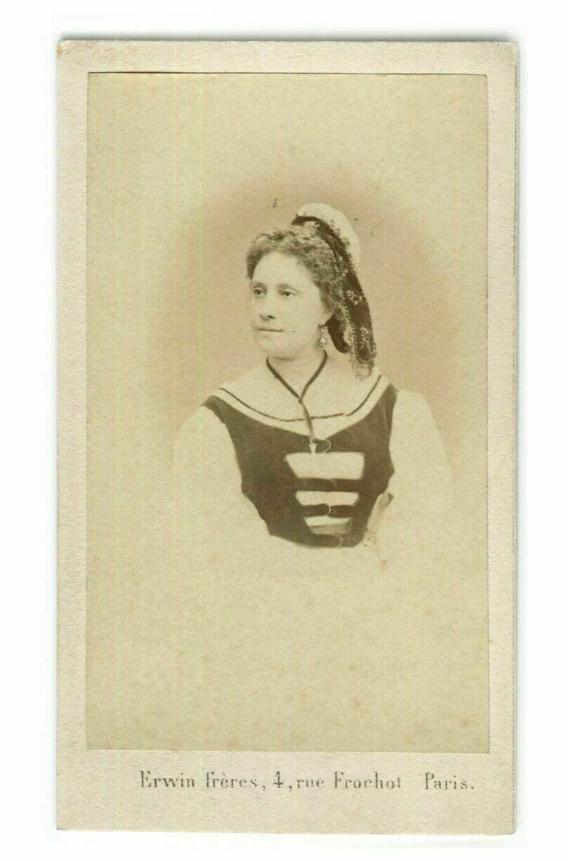CDV Photograph ERWIN FRERES - French Soprano Marie Caroline Miolan Carvalho 1865
