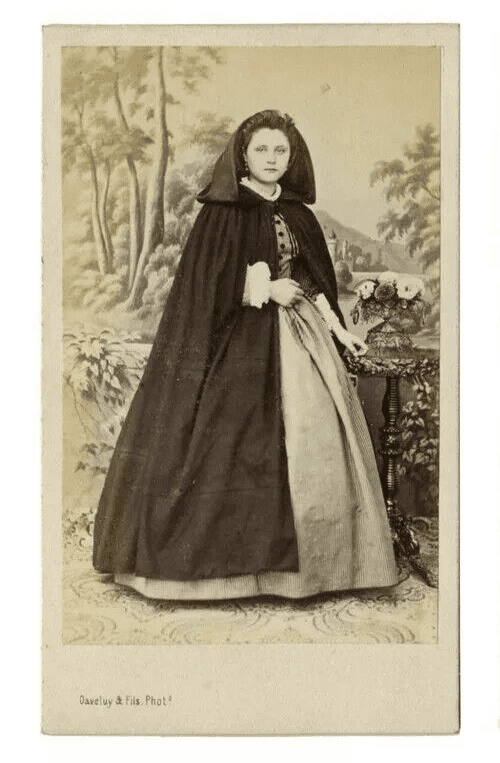 CDV Photographs DEVALUY & FILS Women Bruges c. 1870