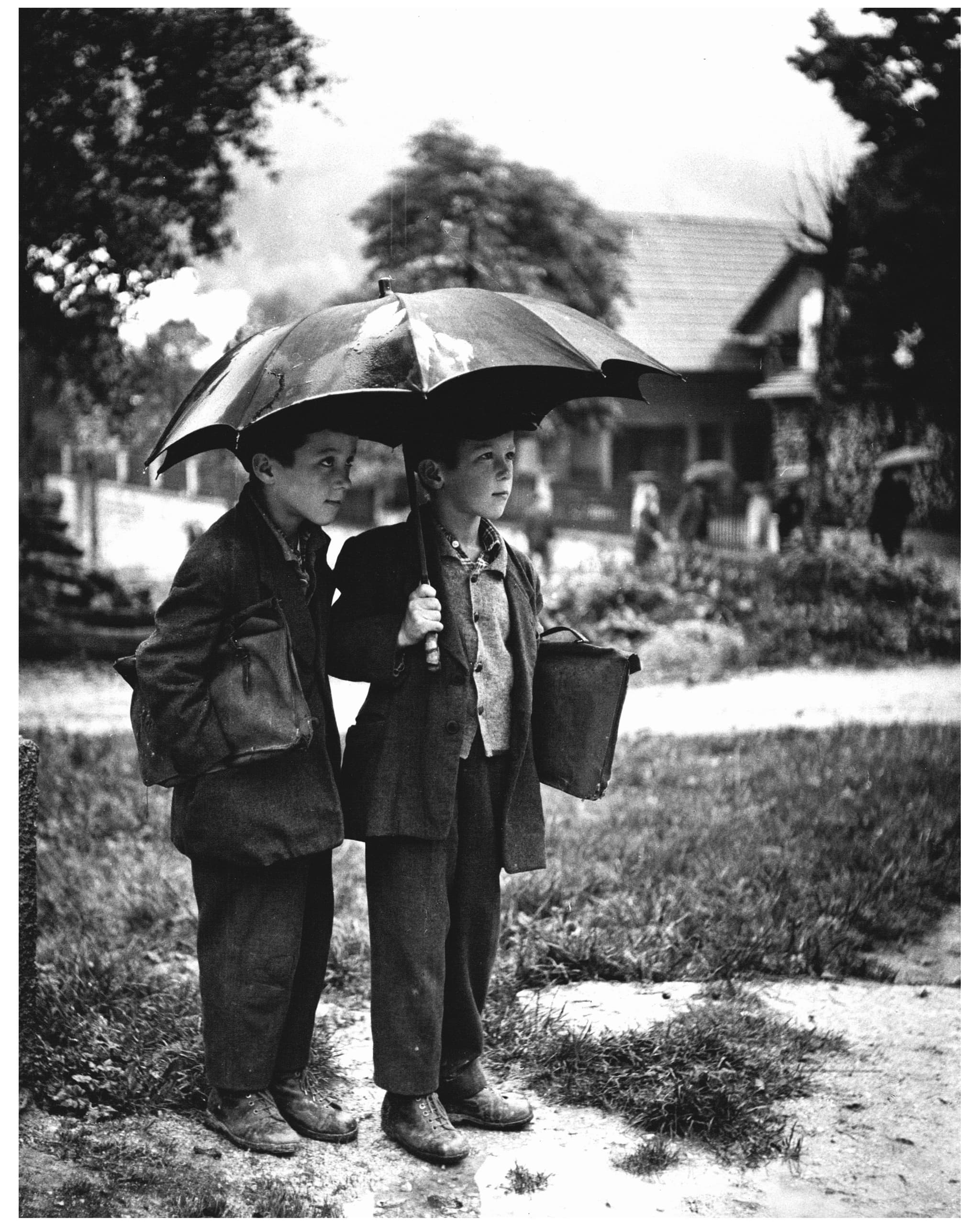 GEORGES Y. ANSQUER (XXe) - A Rainy Day image 1